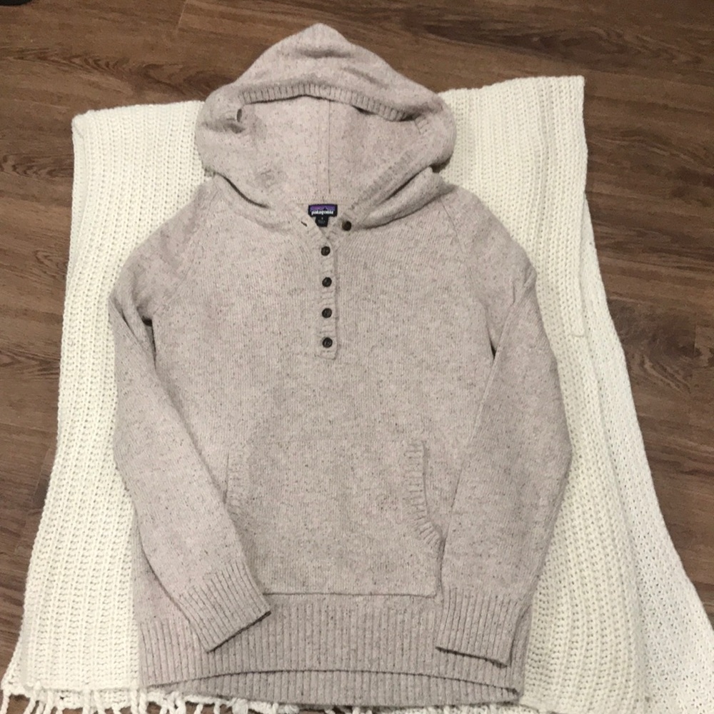 Patagonia sweater